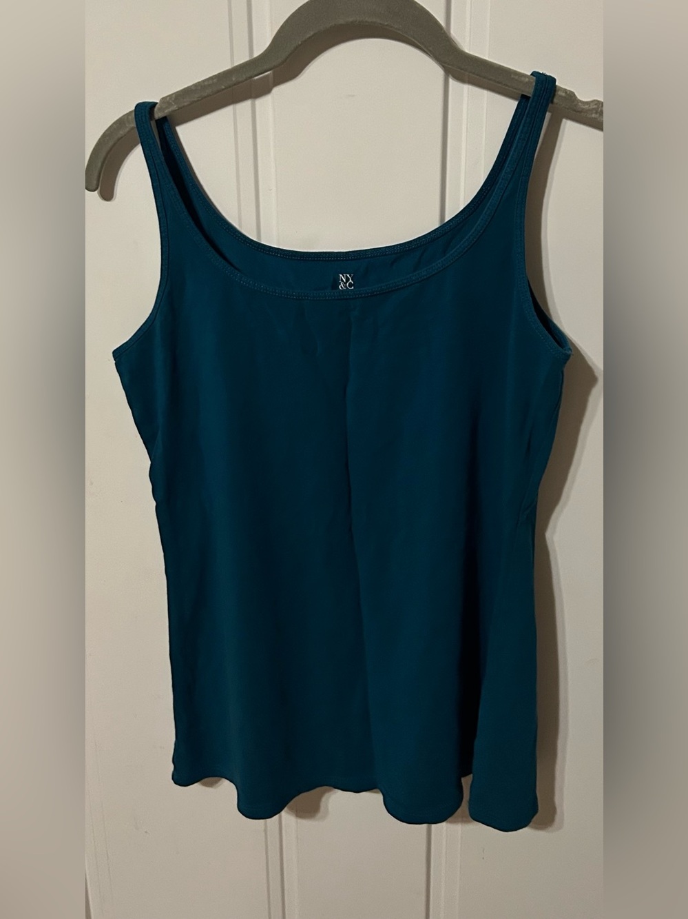 New York & Company woman’s Teal Cotton Blend tank top Medium